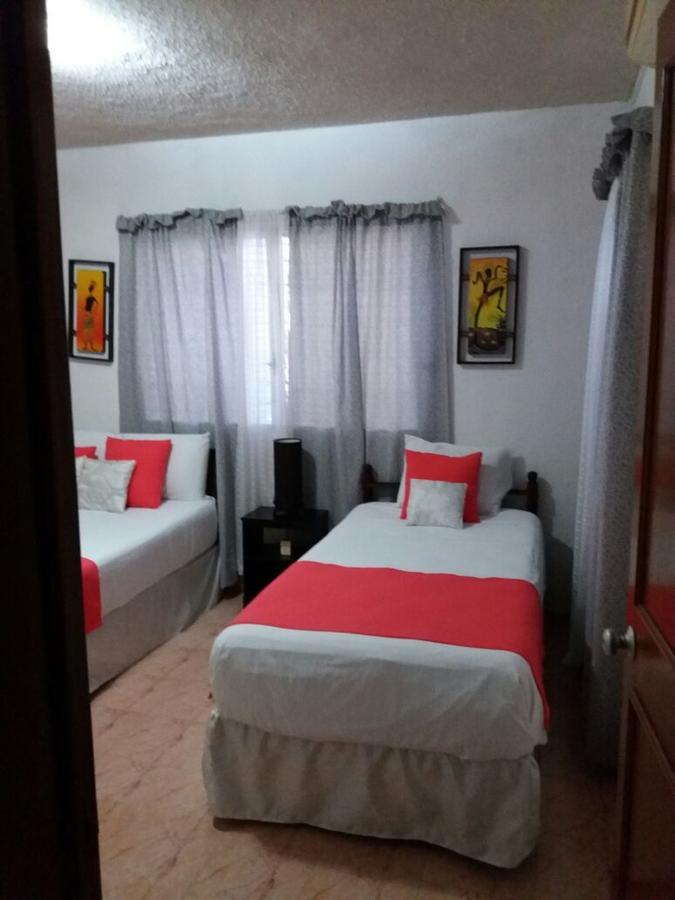 Room In Cancun Stadium Eksteriør billede